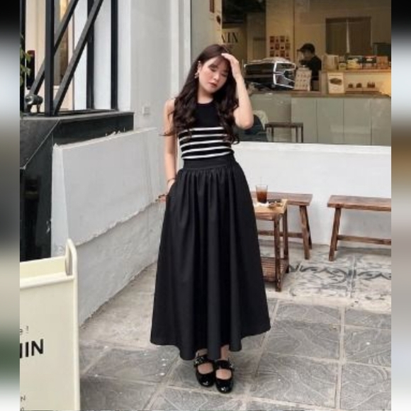 Zara  Striped Knit Sleeveless Top Size Large Black & White ( Instagram Favorite) - Picture 5 of 11